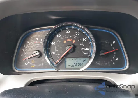 2015 Toyota Rav4 Limited z USA, uszkodzony, nr VIN 2T3DFREV7FW245598